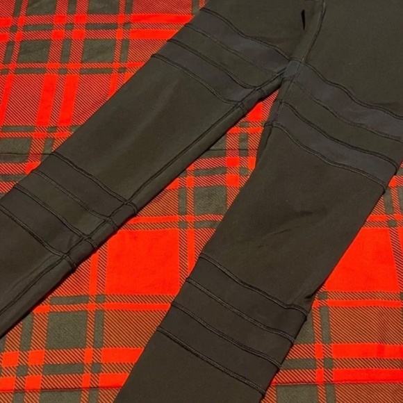 Ivivva By Lululemon Rhythmic Tight Se Mesh Stripe Leggings Size 12 Black Dance - Picture 5 of 10